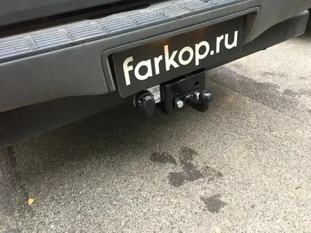 Фаркоп Лидер Плюс для Toyota Hilux 2010-2015 T114-FC в Барнаул