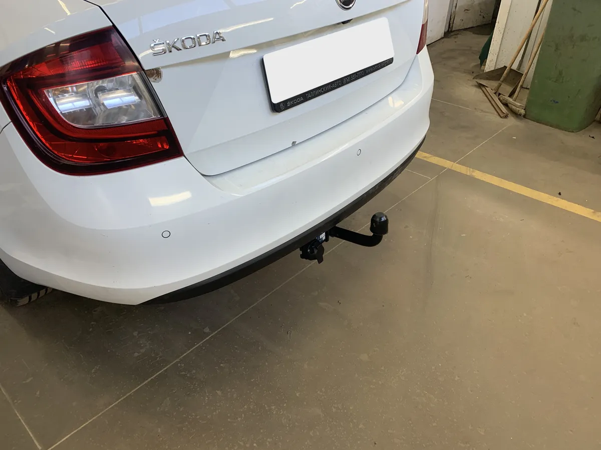 Фаркоп Berg для Skoda Rapid 2014-2020 F.5112.001 в Барнаул