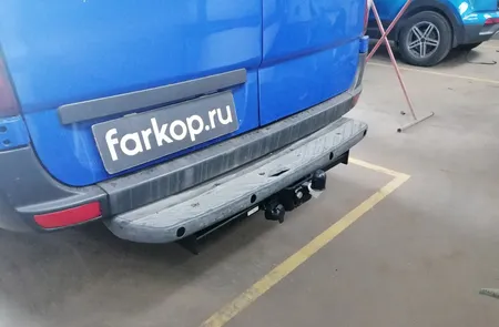 Фаркоп Steinhof для Volkswagen Crafter 2006-2016 (для а/м со ступенькой) V-033 в Барнаул