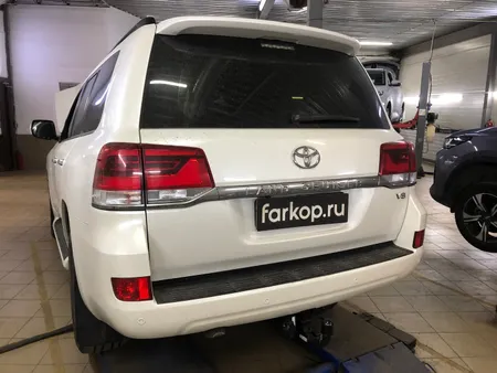 Фаркоп Steinhof для Toyota Land Cruiser J200 2008- T-172 в Барнаул