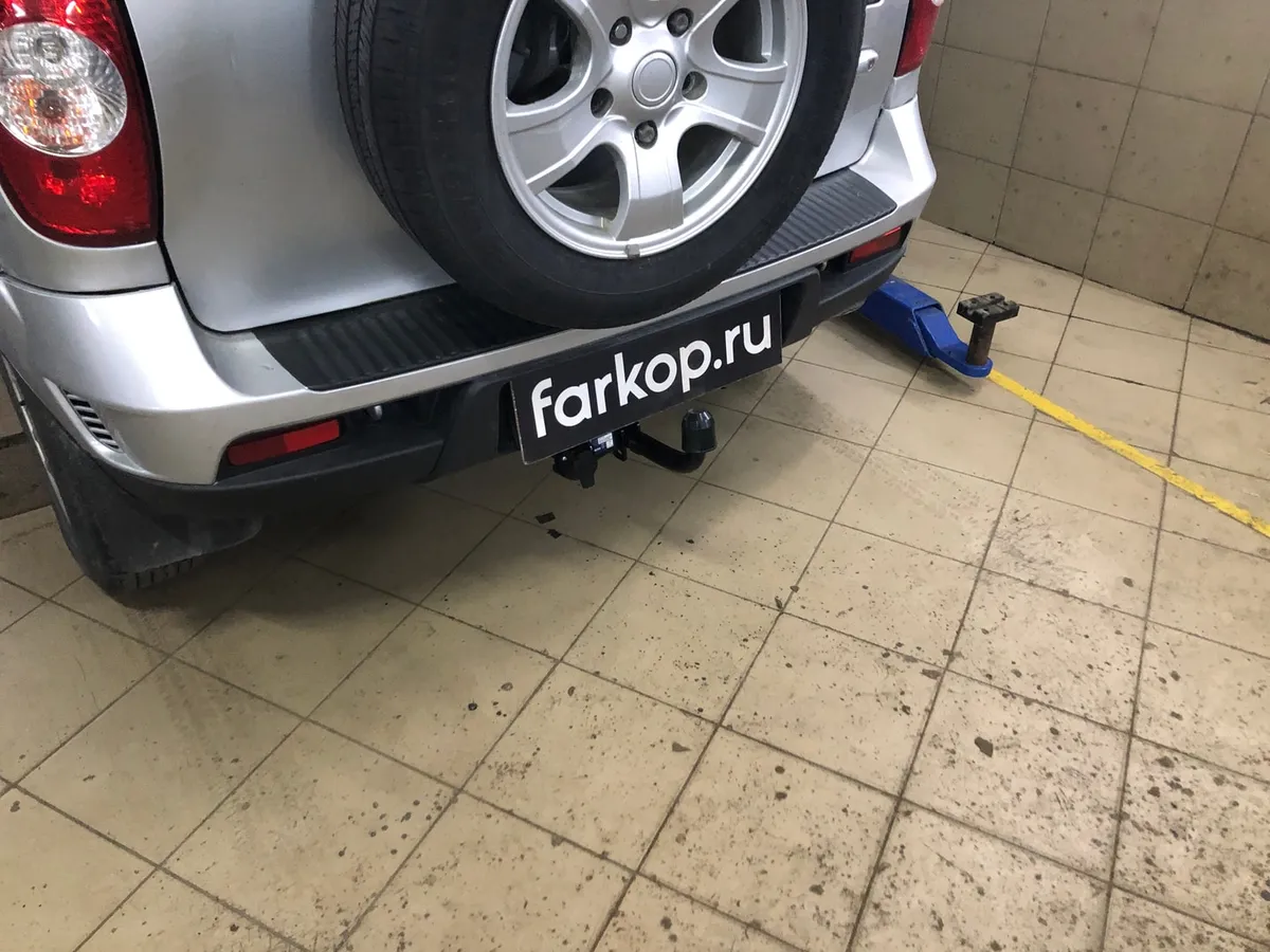 Фаркоп Berg для Chevrolet Niva 2002-2020 F.6016.003 в Барнаул