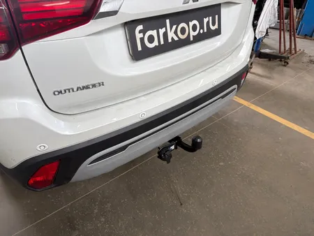 Фаркоп Berg для Mitsubishi Outlander 2012-2022 Арт. F.4013.001 F.4013.001 в Барнаул
