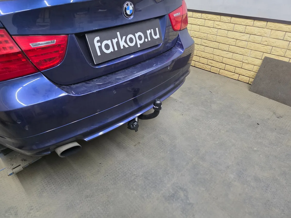 Фаркоп Steinhof для BMW 3 серия 2005-2013 B-045 в Барнаул