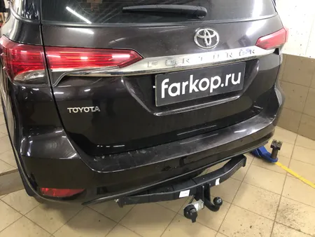 Фаркоп Трейлер для Toyota Fortuner 2017- Арт. 7870 7870 в Барнаул