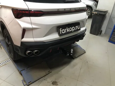 Фаркоп TowRus для Geely Coolray 2020- 299413 в Барнаул