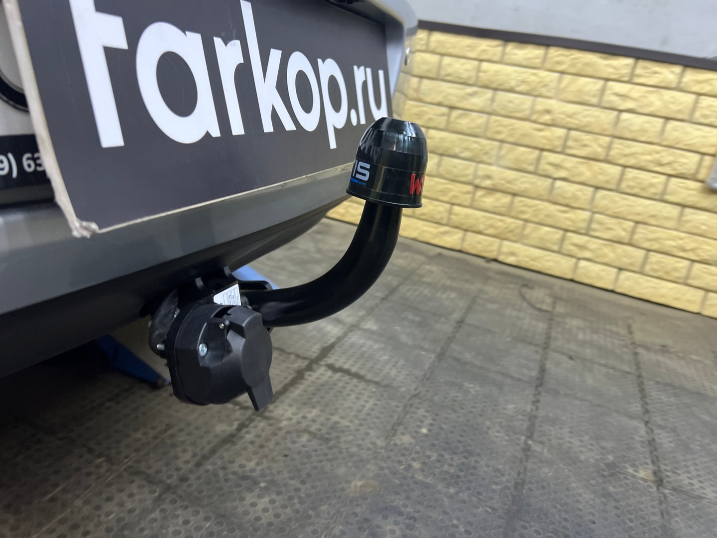 Установили фаркоп Oris для Volkswagen Golf 2008-2013 г.в.